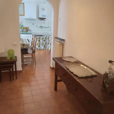 La Casa Di Tina Apartment *